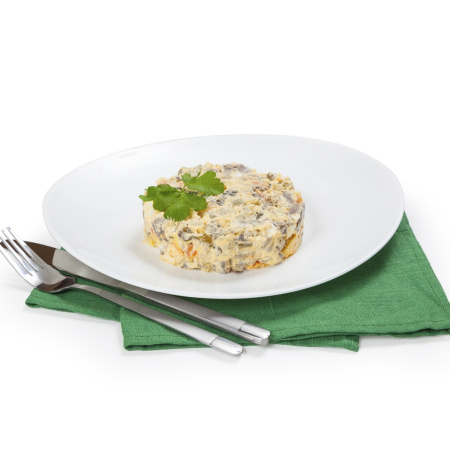 Салат с индейкой и ананасом 200г